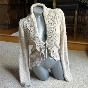 CYNTHIA ROWLEY, BEAUTIFUL TIE FRONT CARDIGAN SWEATER